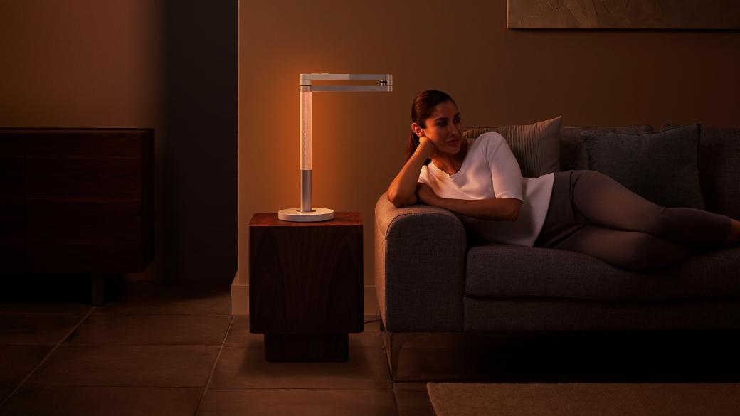 وحدة الإضاءة المكتبية Dyson Solarcycle Morph™‎ (باللون أسود/أسود)