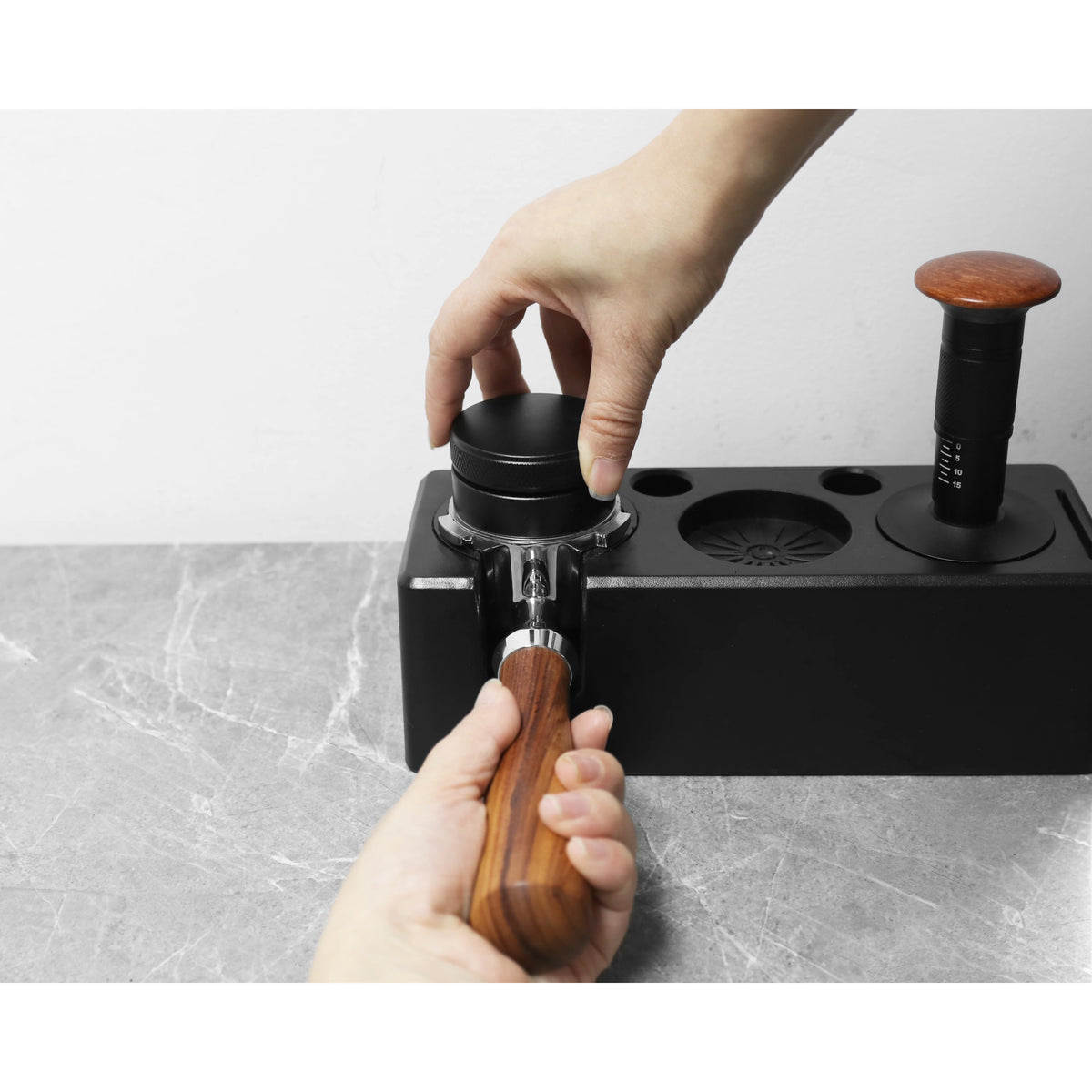 LePresso 51mm Bottomless Portafilter Brown – image 7