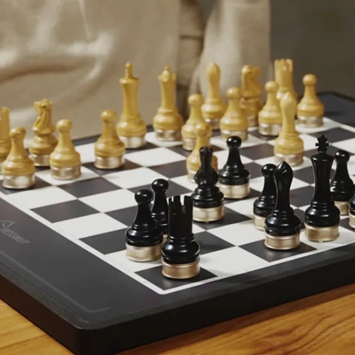 Chessnut smart chessboard with wooden pieces Chessnut Move Advanced Robotic Chessboard