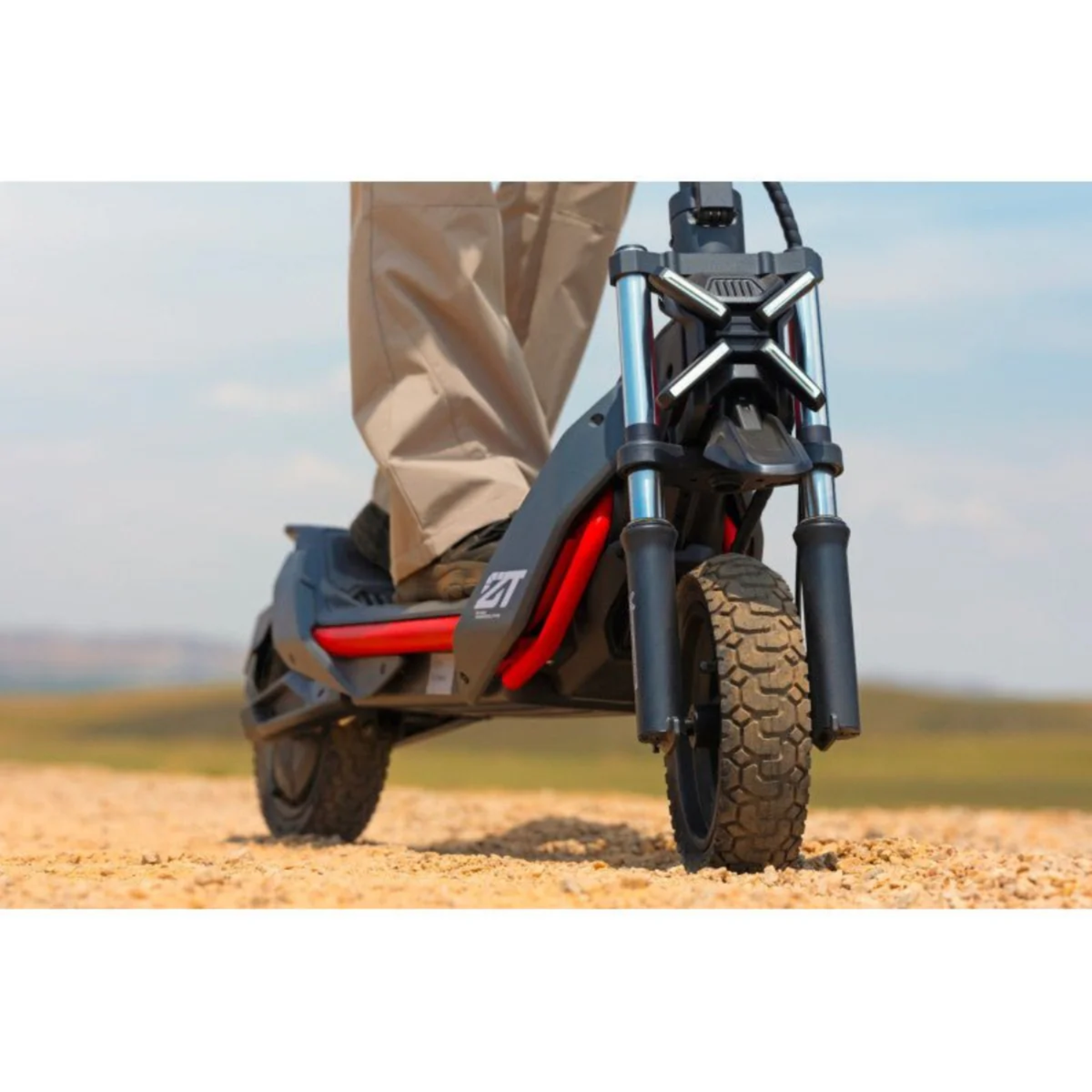 سكوتر كهربائي سيجواي ناين بوت زد تي 3 برو Segway NineBot Super Scooter ZT3 Pro