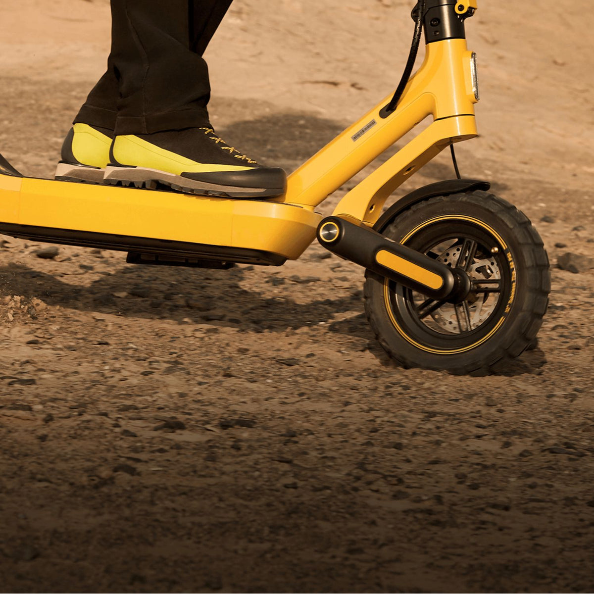 سكوتر كهربائي شاومي 6 الترا بمدى 75 كم محرك 1200 واط Xiaomi Electric Scooter 6 Ultra