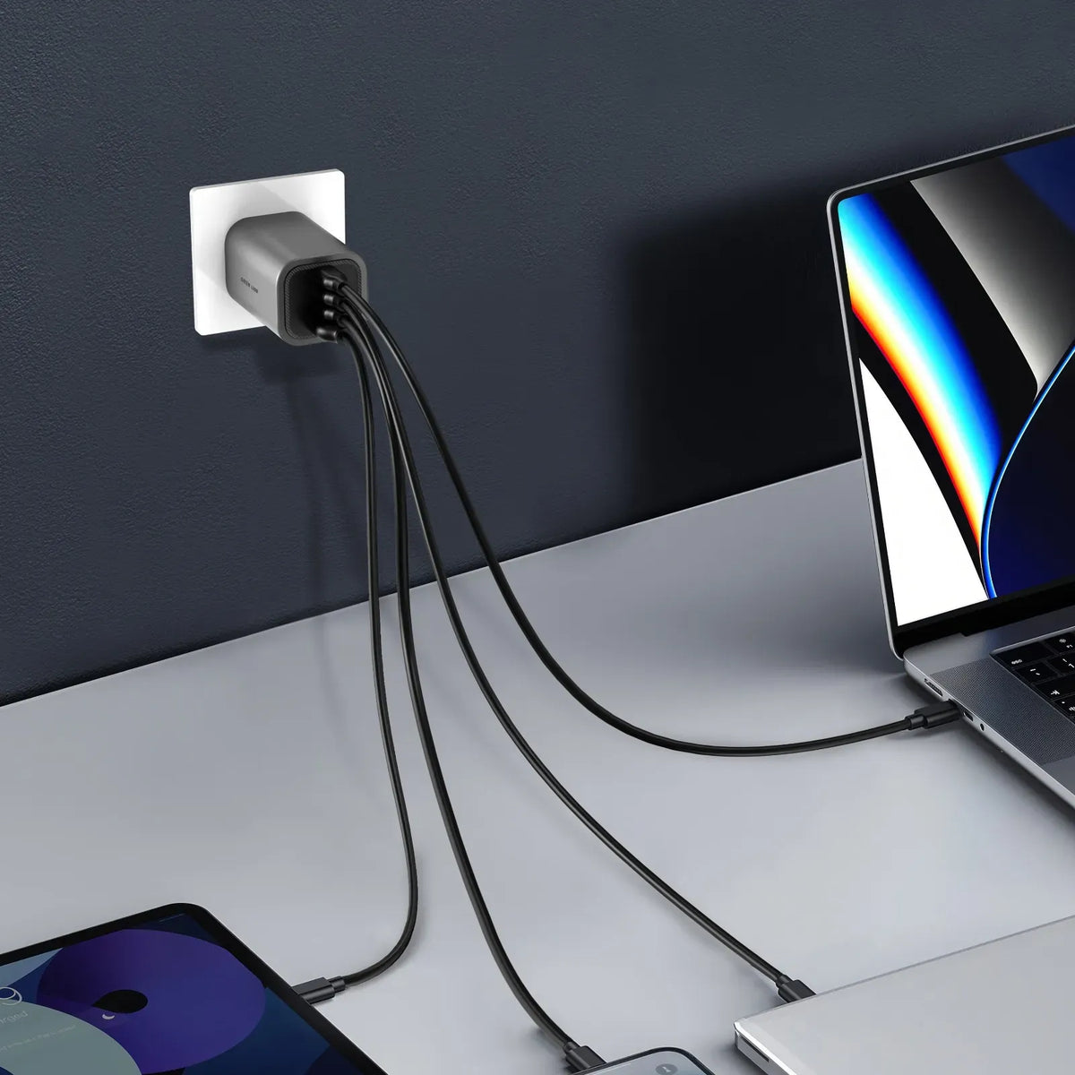 Green Lion Premium Series Fixed Plug Wall Charger UK Plug PD 100 W - Gray – image 2