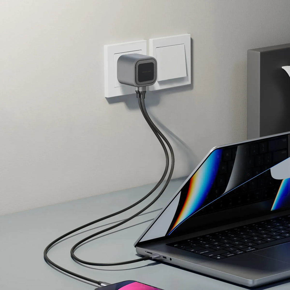 Green Lion Premium Series Foldable Wall Charger UK Plug PD 45 W - Gray