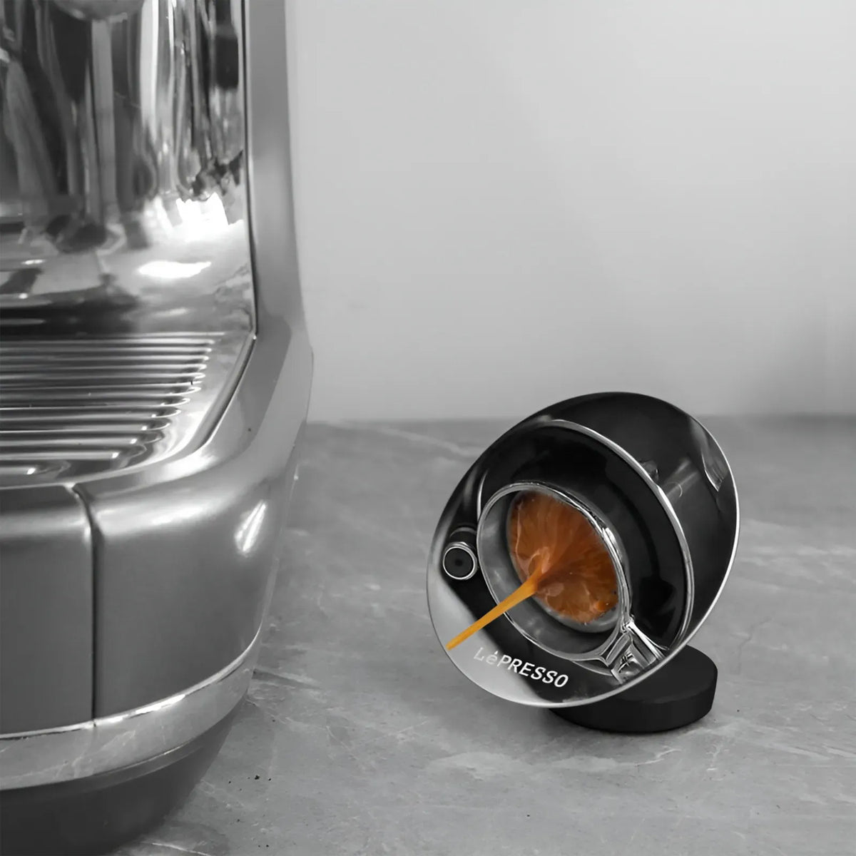 Lepresso Espresso Shot Mirror With Stainless Steel Mirror - Black – image 2