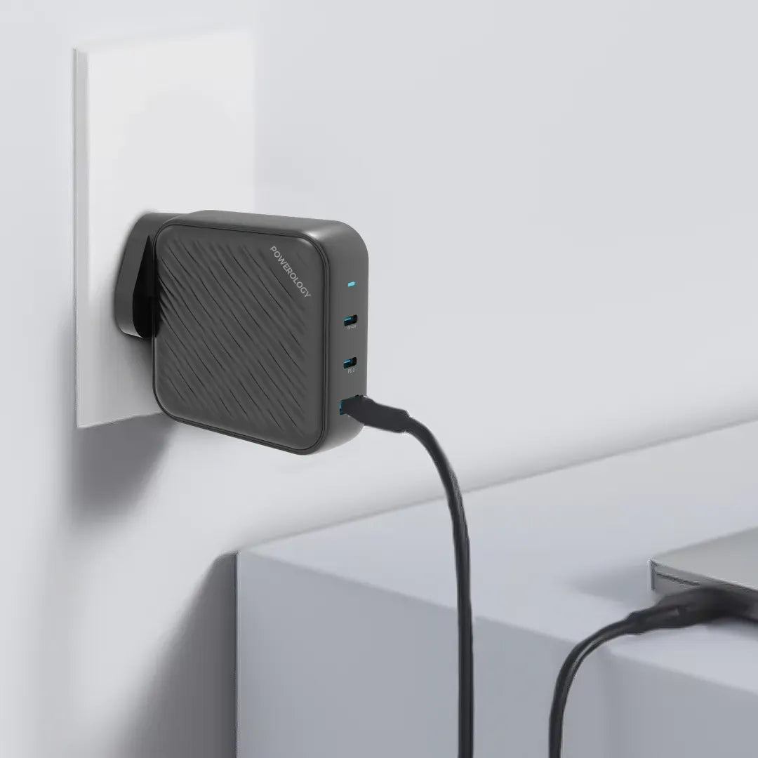 Powerology 140w PD QC 2xusb C and 1xusb A Gan Charger Uk Black – image 2