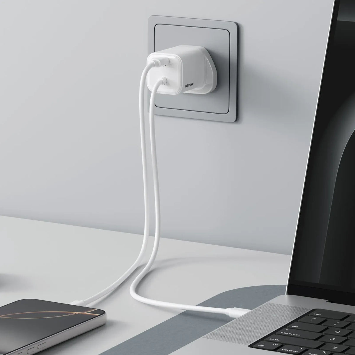 Green Lion Bridge Charge Integrated Adapter White – image 3