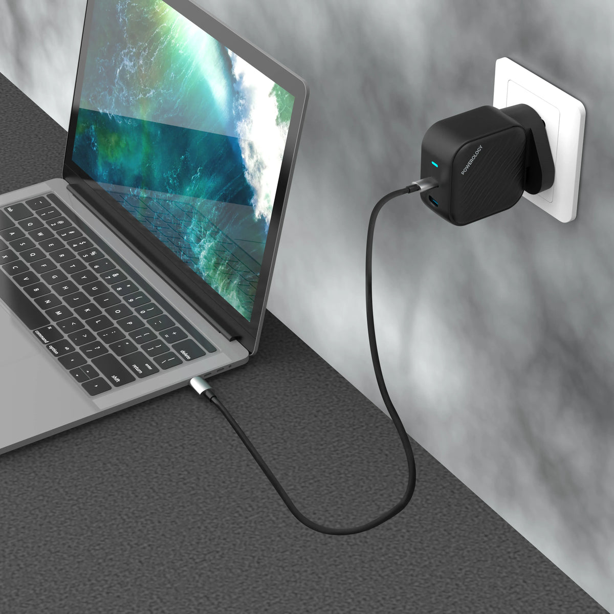 Powerology Gan Dual USB C Wall Charger Black – image 6