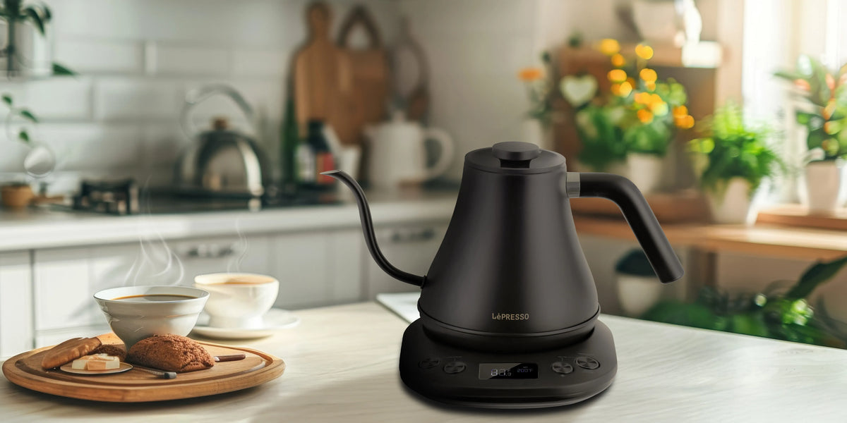 LePresso Electric Pour Over Kettle Black – image 2