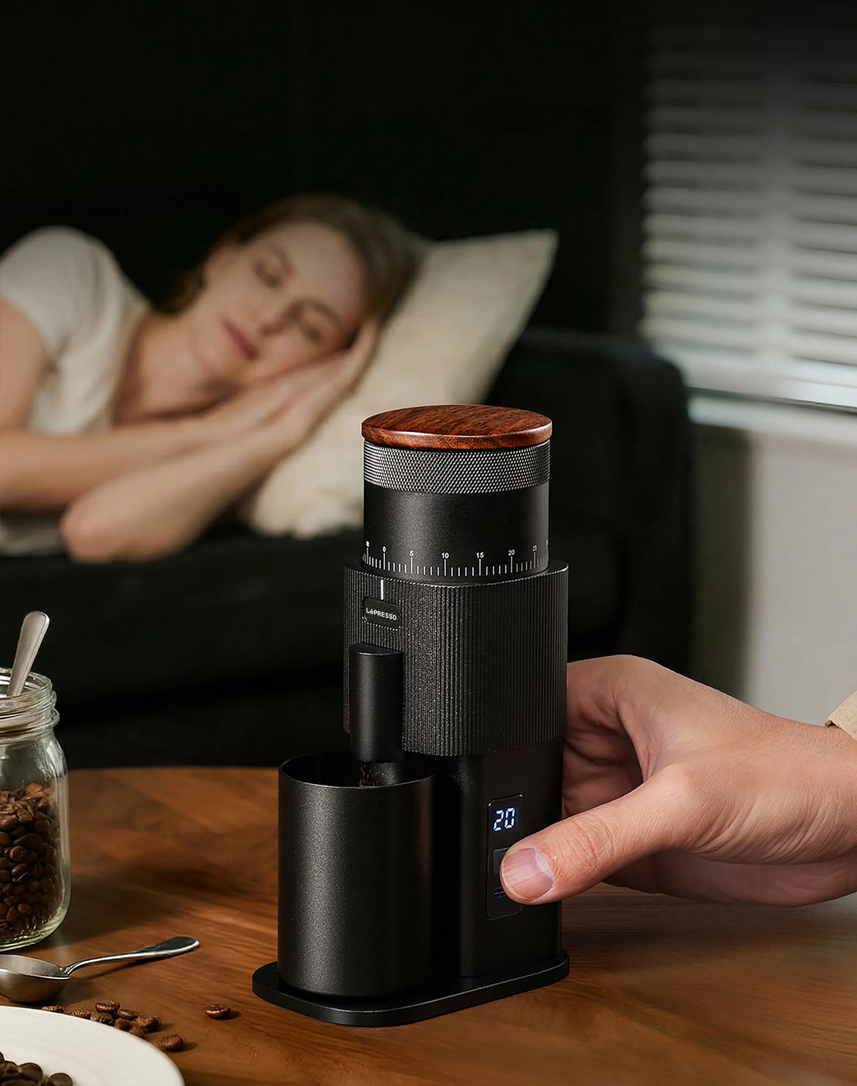 LePresso Pressione Rechargeable Coffee Bean Grinder Black – image 1