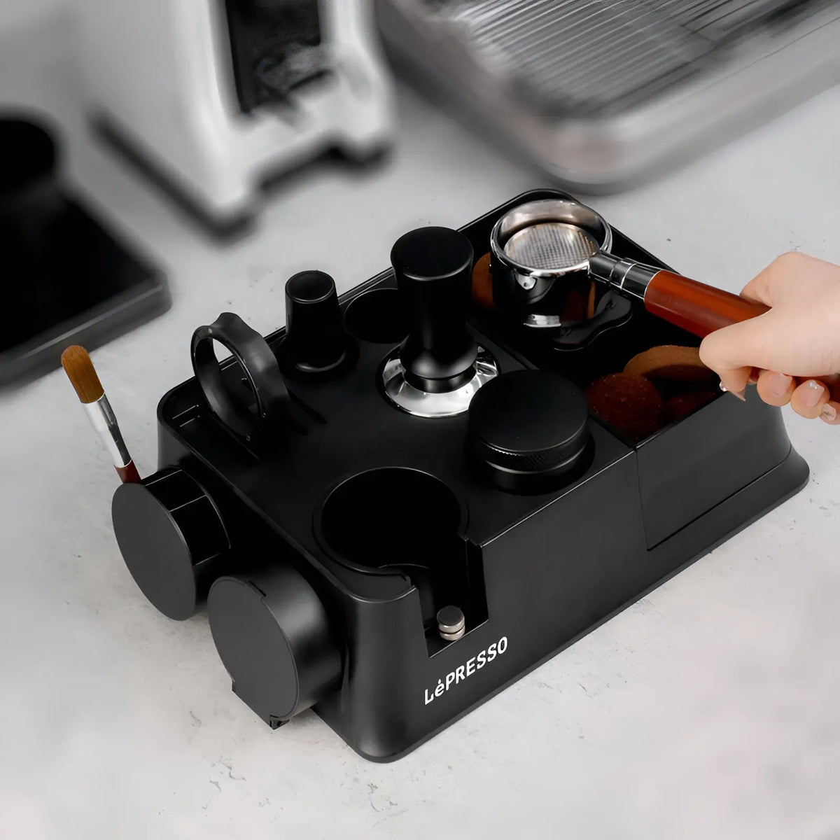 LePresso 51 58mm Tamping Station Black – image 4