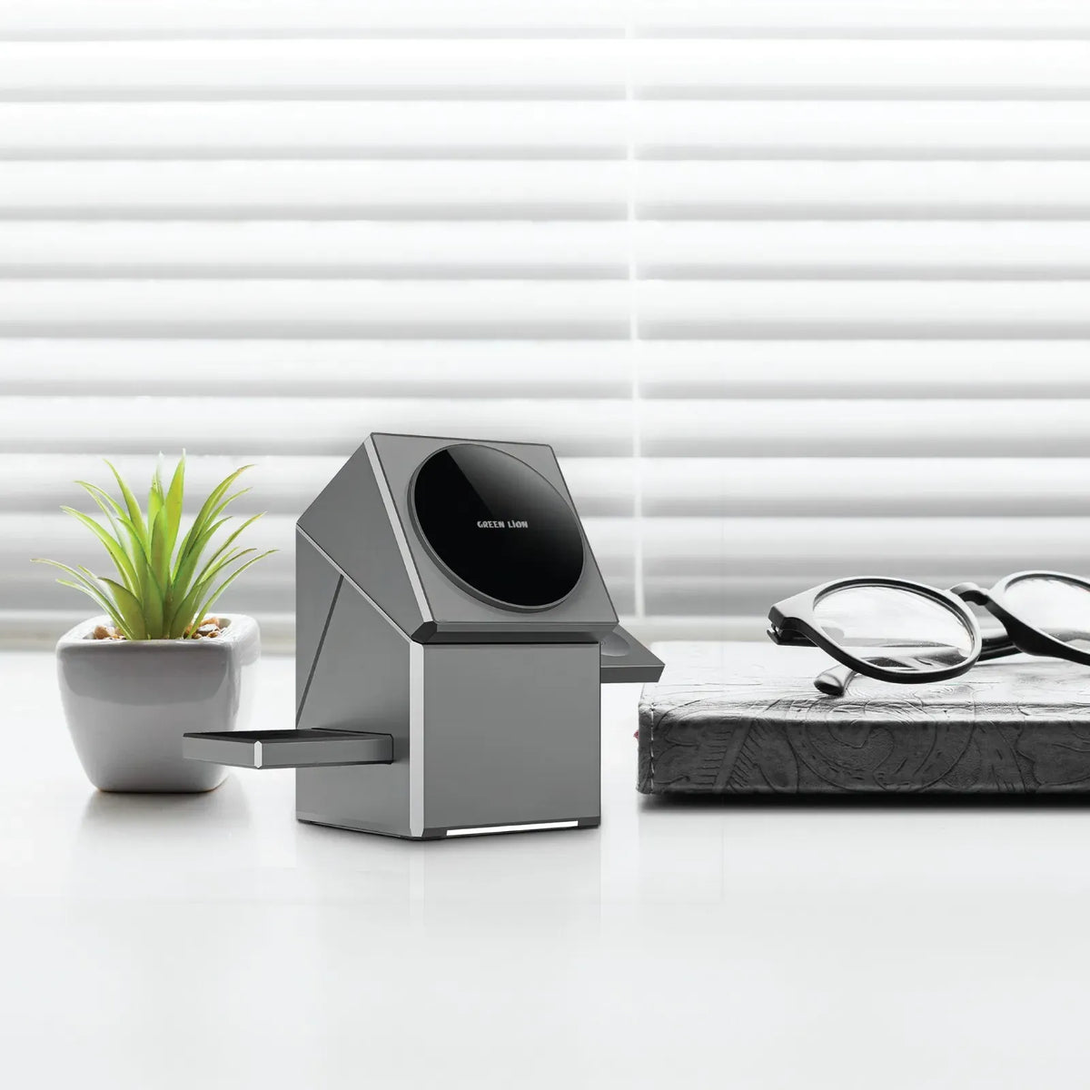 Green Lion 3 in 1 Magnetic Wireless Charger Gray – image 3