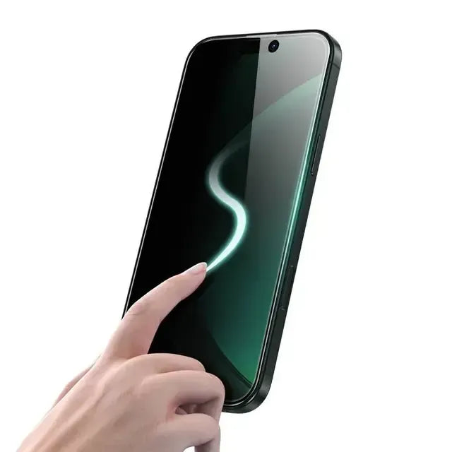 Green Lion 3 DSilicone Plus Screen Protector - Black Edge/Privacy – image 15